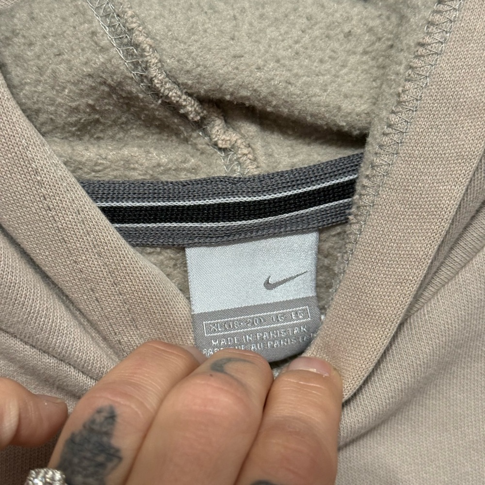 Nike Vintage Silver Tag Tan and Orange Pullover Hoodie - Picture 3 of 5